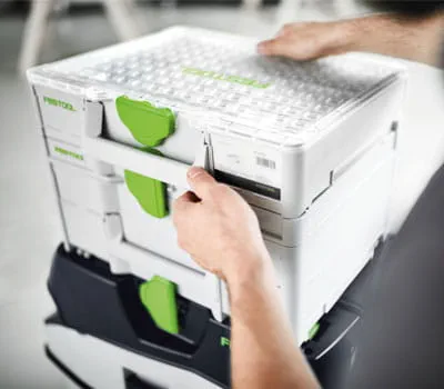 Organizer kopplas på annan SYSTAINER