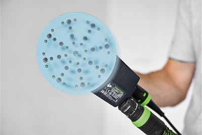 Slippappret rör sig på excenterslipen