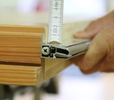 Mäta för dörrtätningen