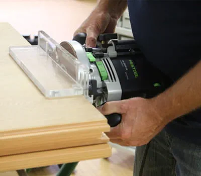 Ställa in fräsdjupet på önskat mått