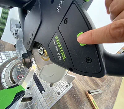 Ställa tillbaka anslagslinjalen vid behov