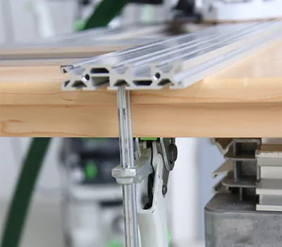 Positionera multifrässchablonen