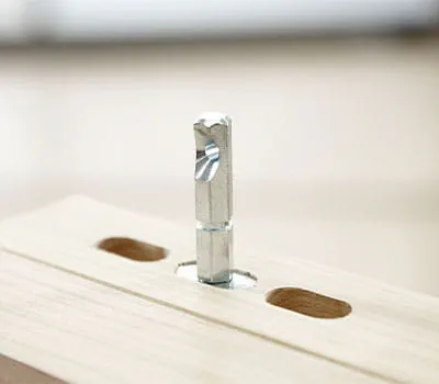 Skruva tillbaka förankring