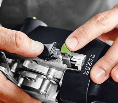 Ställa in fräsdjupet