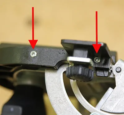 Skruva in eller ut insexskruvarna