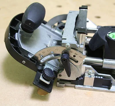 Ställa in sågvinkel