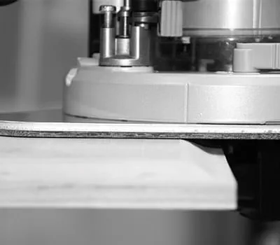  Sätt i den förstorade stödplattan