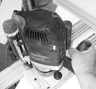 Ställa in fräsdjupet