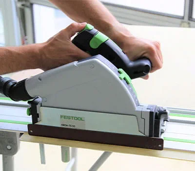 Kapa skiva av glasfiberförstärkt plast