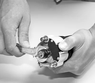  Sätta i fräsverktyget