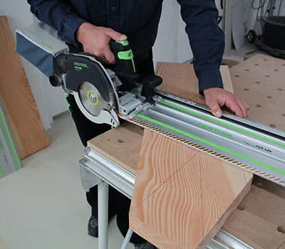 Såga ut trappstegen