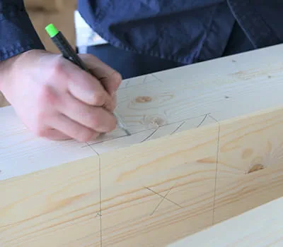 Markera stolpens ändar. 