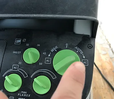 Strömbrytaren på AUTO