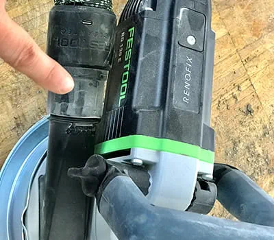 Ansluta dammsugaren till fräsen