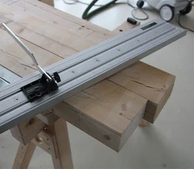 Göra snittet längst ner på språngstolarna