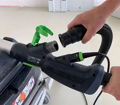 Ansluta PLANEX till dammsugaren