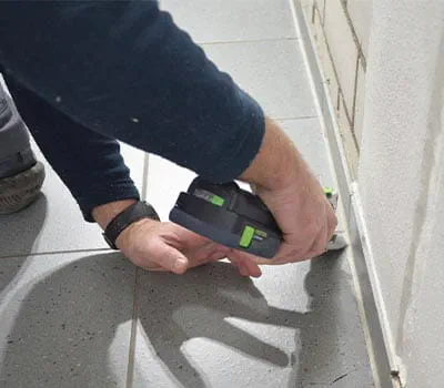 Ta bort silikonfogarna