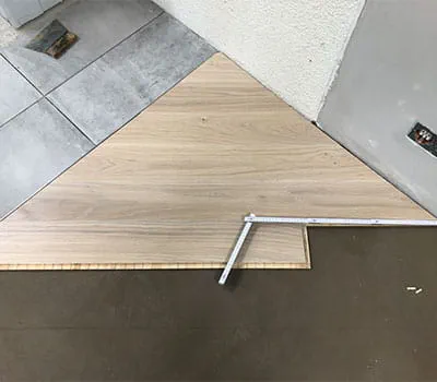 Såga till brädorna