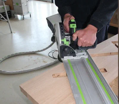 Såga till vangstycksdelarna