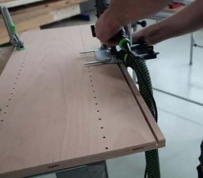 Fräsa spår för bakstycket