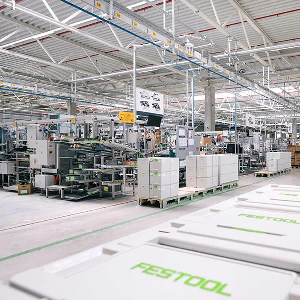 Utsikt över hallen i Festools toppmoderna monteringsfabrik i Weilheim