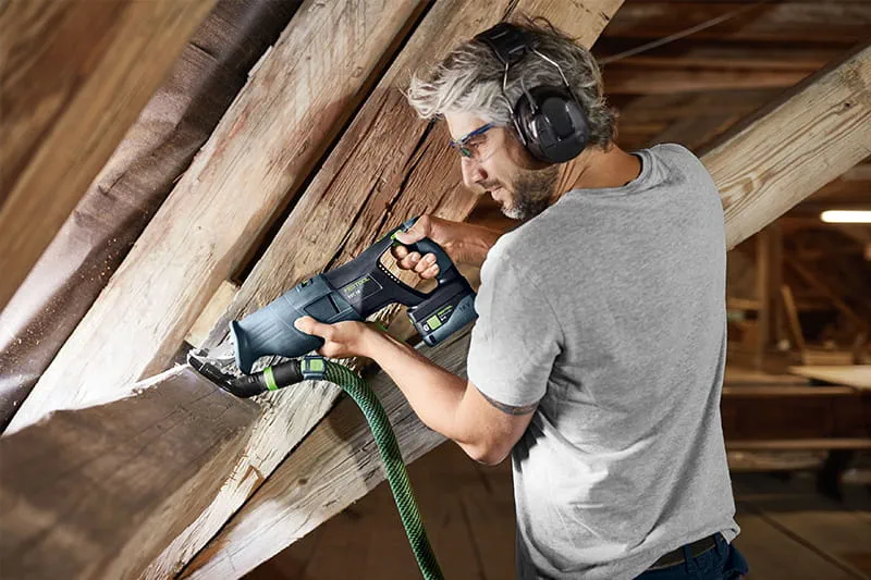 Den nya RSC 18 sladdlösa rörelsesågen från Festool i aktion