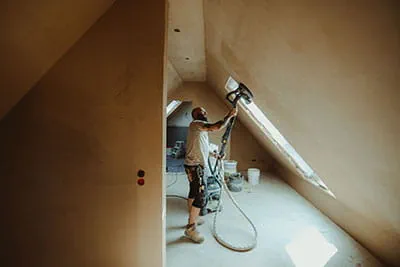 Festools vägg- & takslip PLANEX i arbete på byggarbetsplatsen