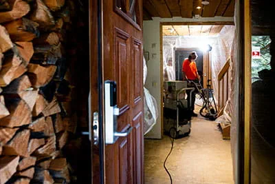 Utsug på byggarbetsplatsen med Festool-dammsugare